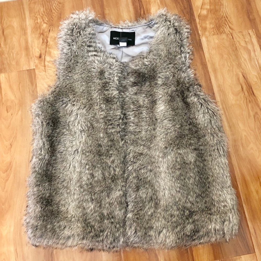 Faux fur vest